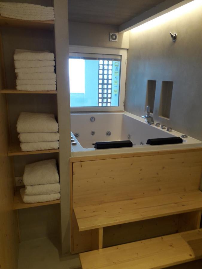 Jacuzzi & Sauna Apartment ! Salou Extérieur photo
