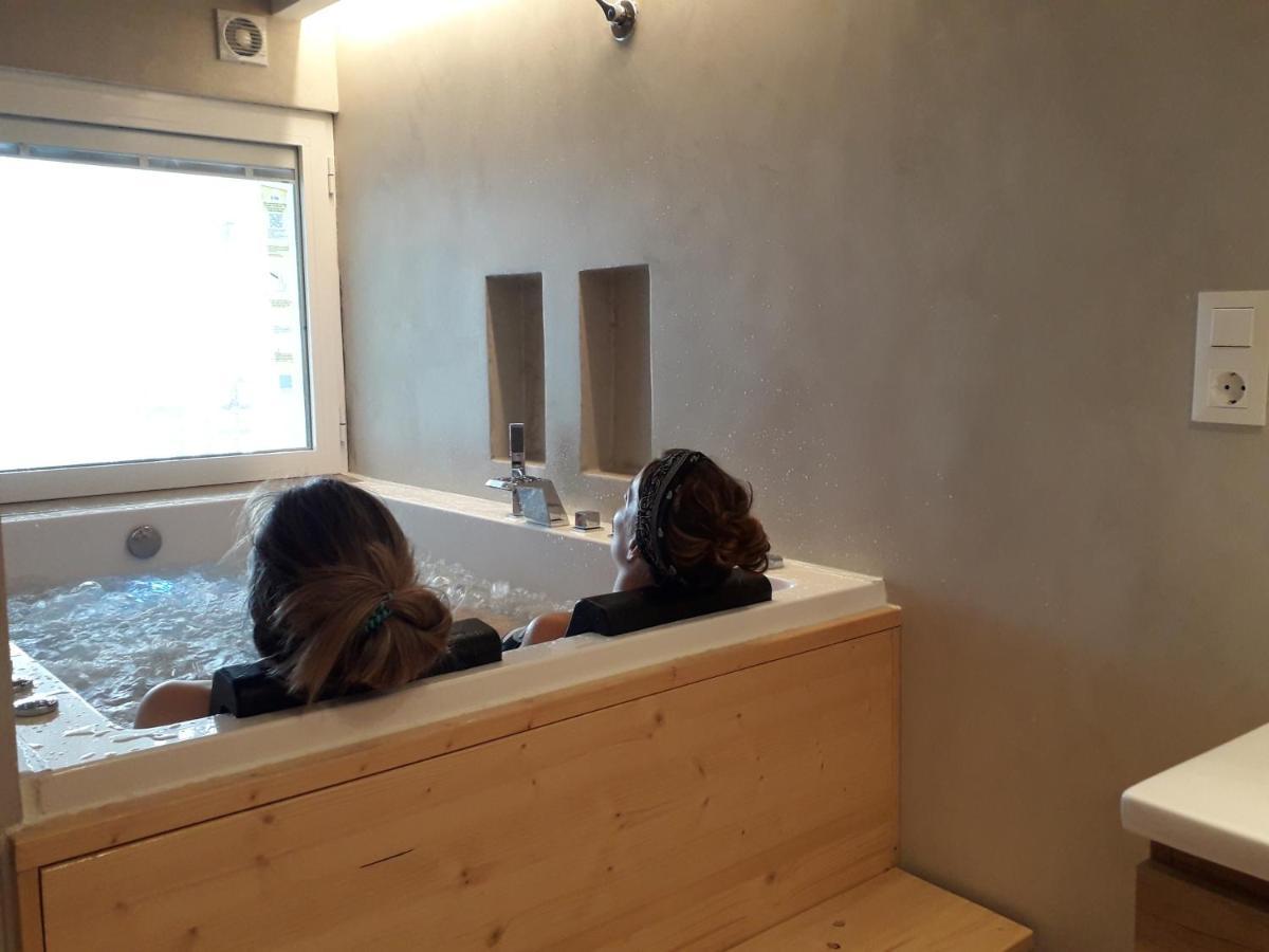Jacuzzi & Sauna Apartment ! Salou Extérieur photo